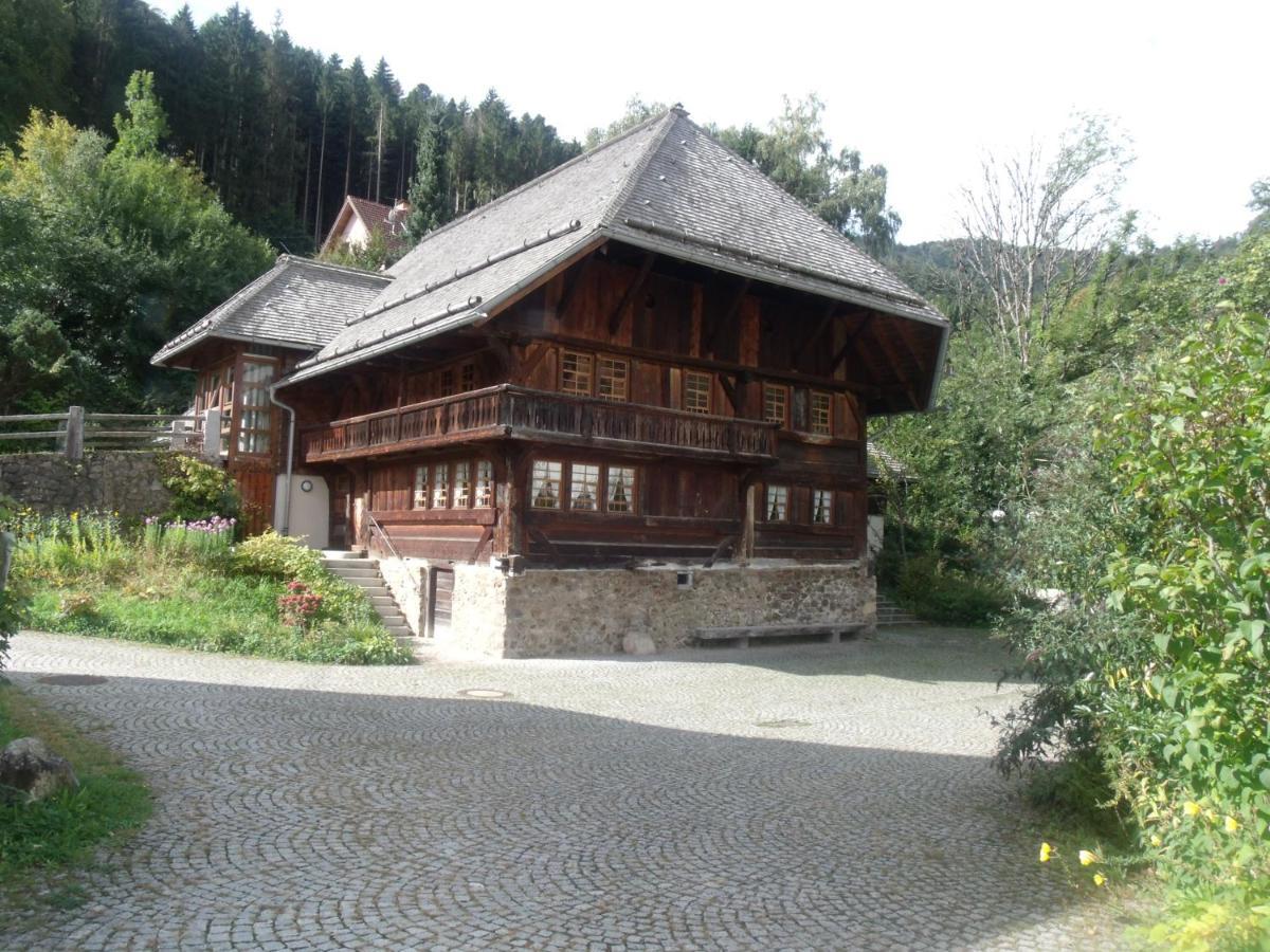 Elegant Appartment Friburgo em Brisgóvia Exterior foto